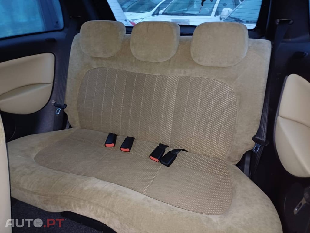 Lancia Ypsilon 1.2 16V Fashion