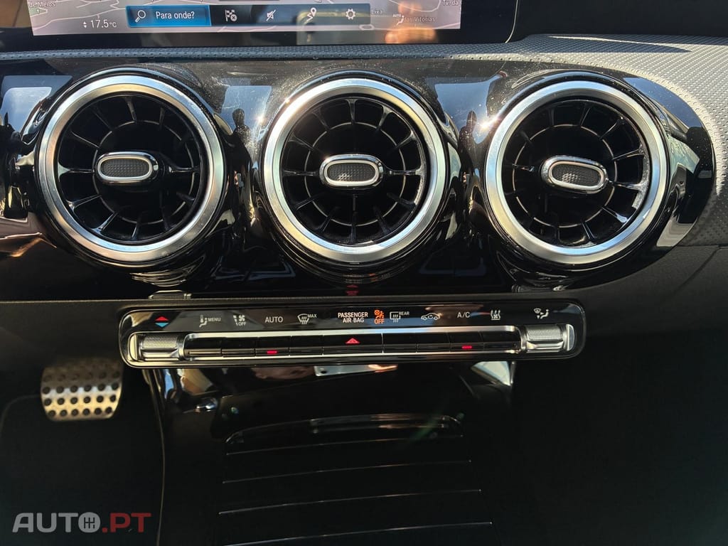 Mercedes-Benz A 250 e AMG Line