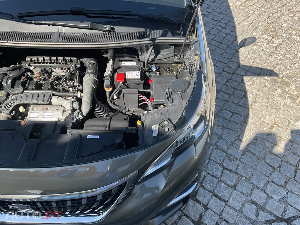 Peugeot 3008 1.2 PureTech Allure