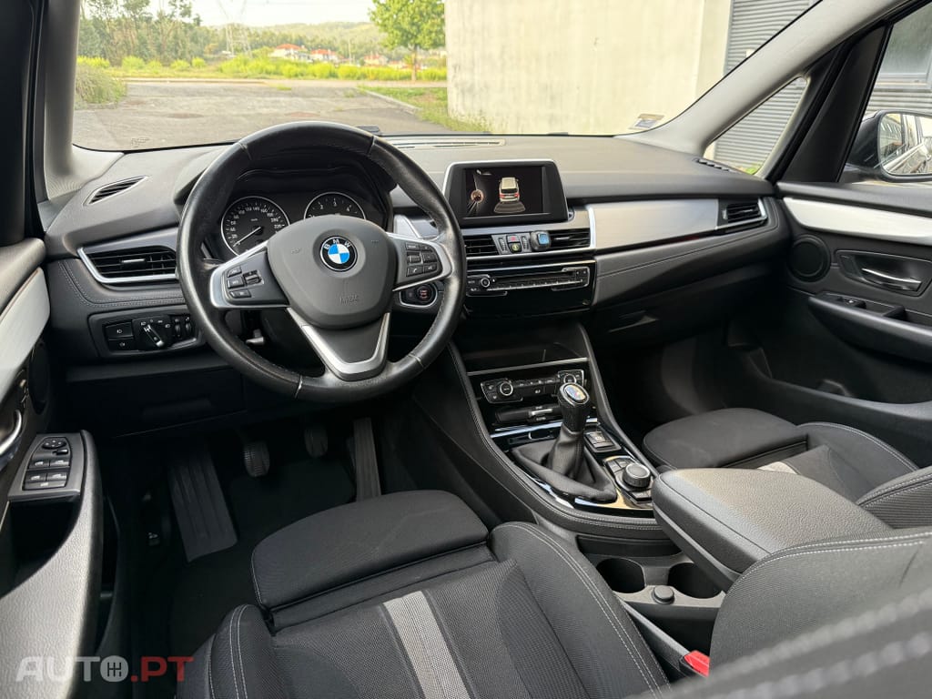 BMW 216 d 7L Line Sport