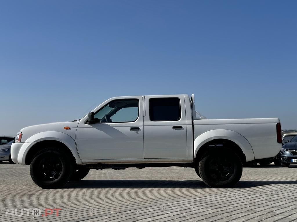 Nissan Pick Up 2.5 TD CD Look Navara