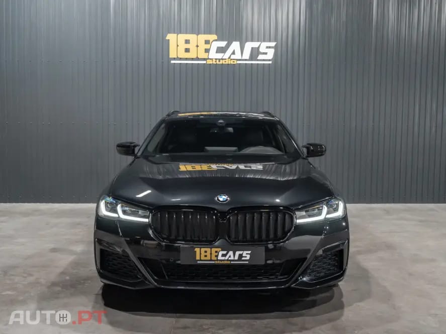 BMW 530 e Pack Desportivo M