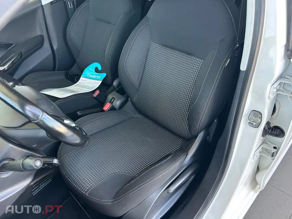 Peugeot 208 1.2 PureTech Allure