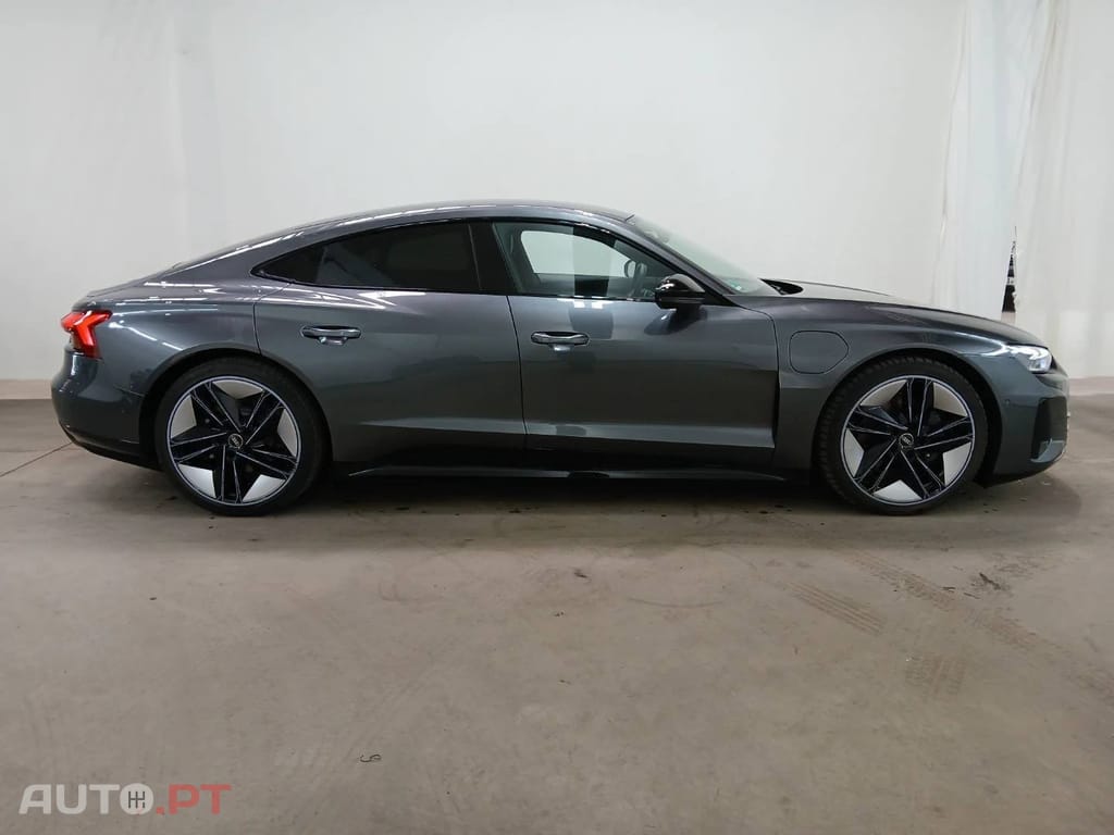 Audi E-Tron GT quattro