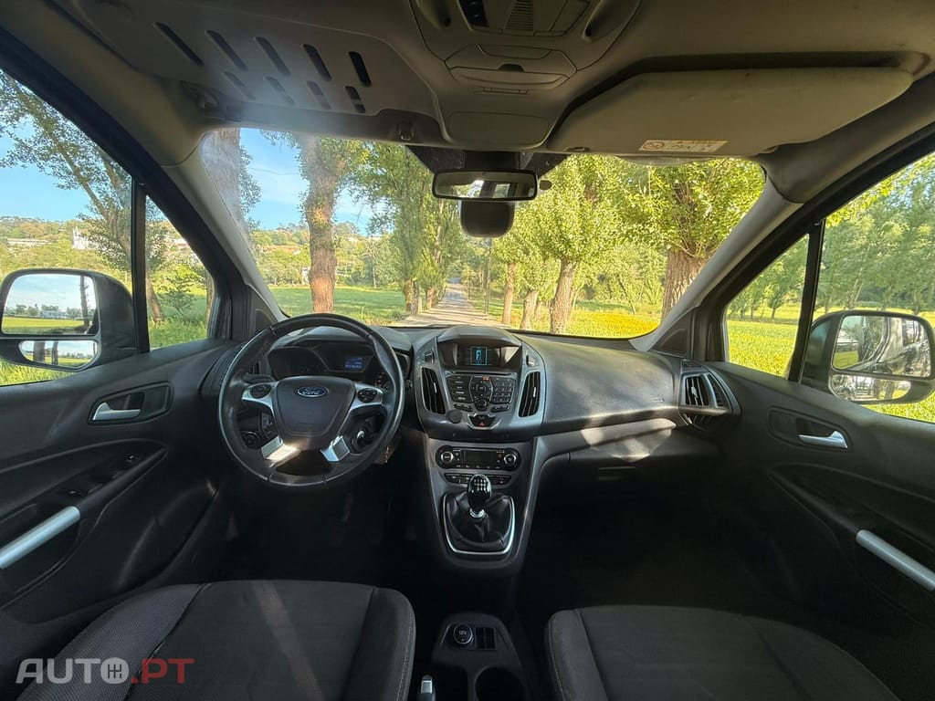 Ford Tourneo Grand 1.6 TDCi Titanium