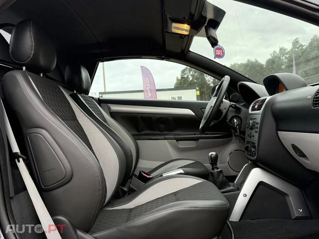 Opel Tigra TwinTop 1.4 Easytronic Edition