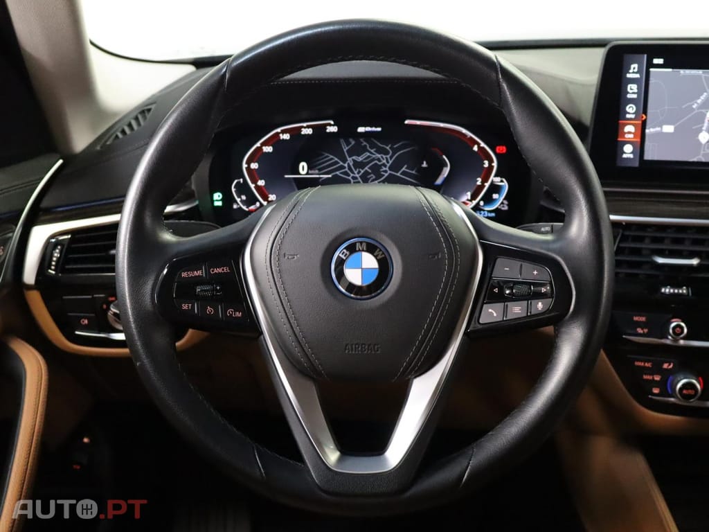 BMW 530 e Auto Line Luxury