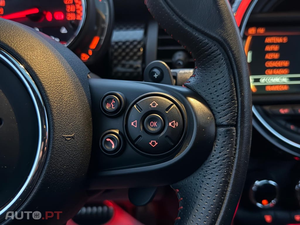 MINI Cooper John Cooper Works Plus Auto Desportiva