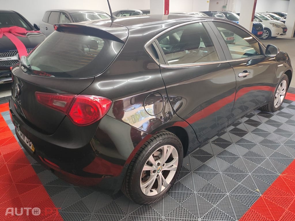Alfa Romeo Giulietta 1.6 JTDm Exclusive