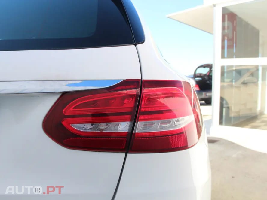 Mercedes-Benz C 220 d 4Matic Station 9G-TRONIC AMG Line