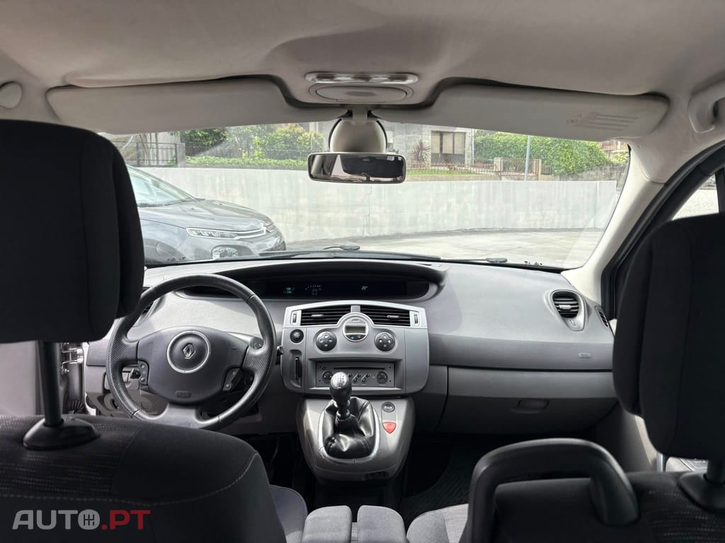 Renault Grand Scénic 𝗜𝗜 𝟭.𝟱 𝗱𝗖𝗶