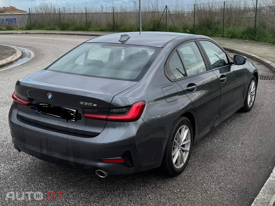 BMW 330 e