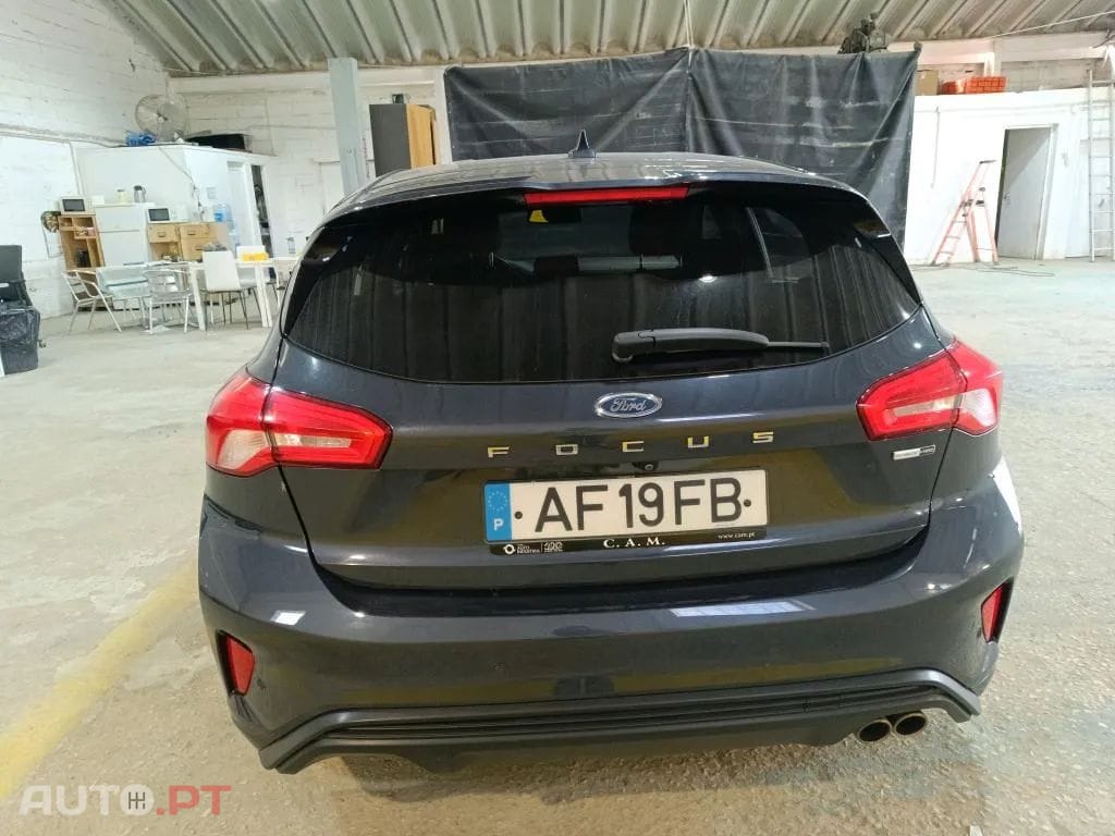 Ford Focus 1.0 EcoBoost MHEV ST-Line X