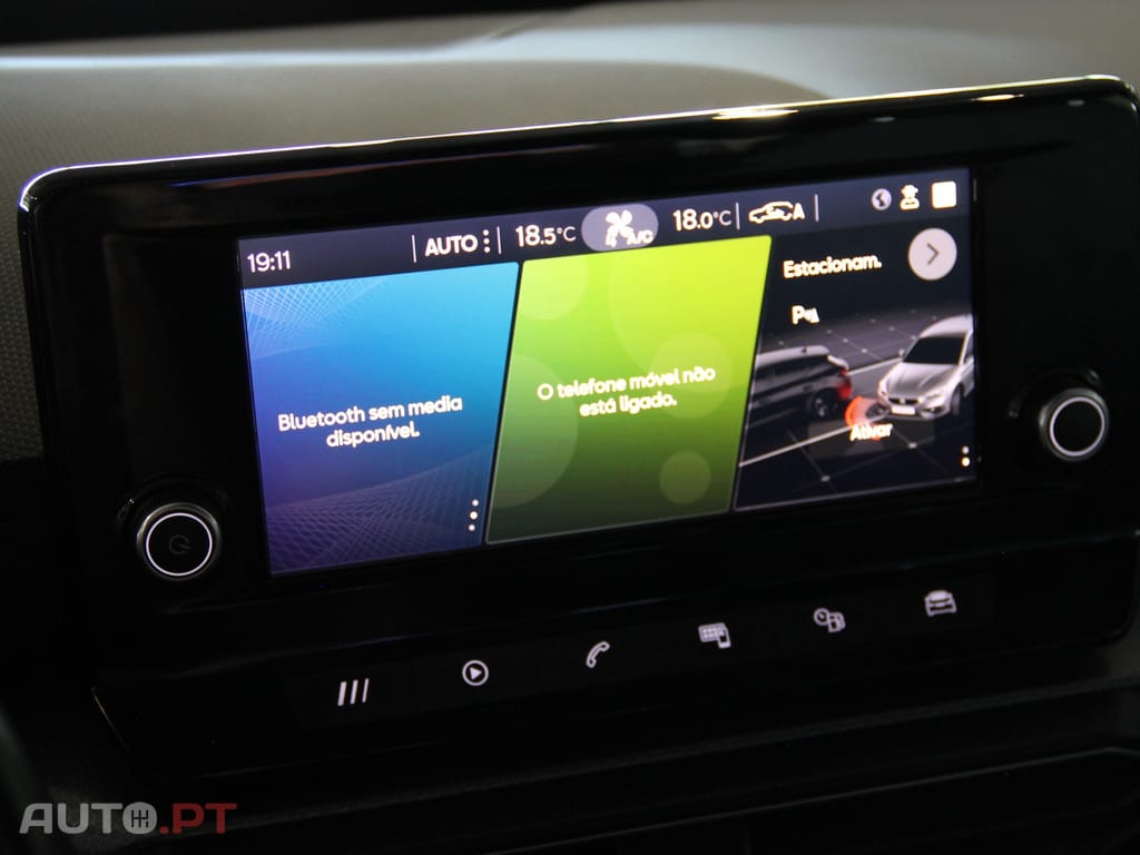 SEAT Leon 2.0 TDI Style — fotografia 11