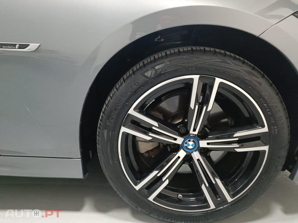 BMW 320 e Pack Desportivo M Auto