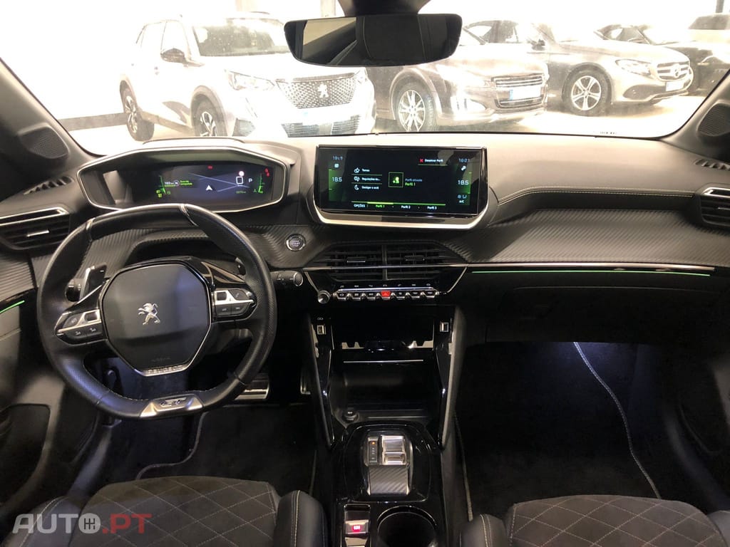 Peugeot 208 1.2 PureTech GT Line EAT8