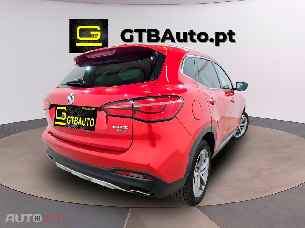 MG EHS PHEV Hybrid Luxury