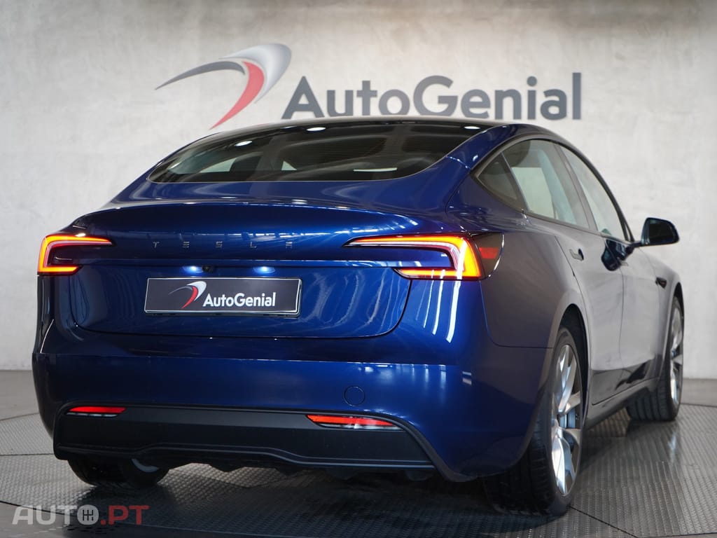 Tesla Model 3 Tração Traseira