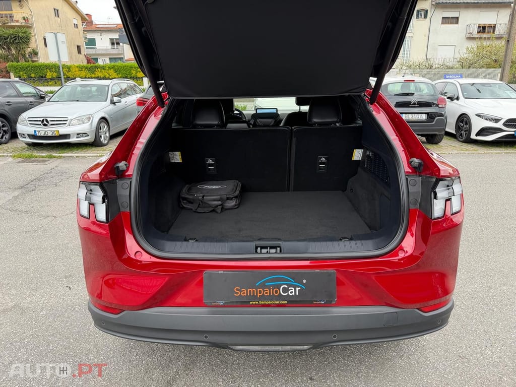 Ford Mustang Mach-E 98.7 kWh Premium