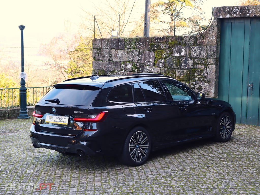 BMW 330 e Touring Pack M Auto.