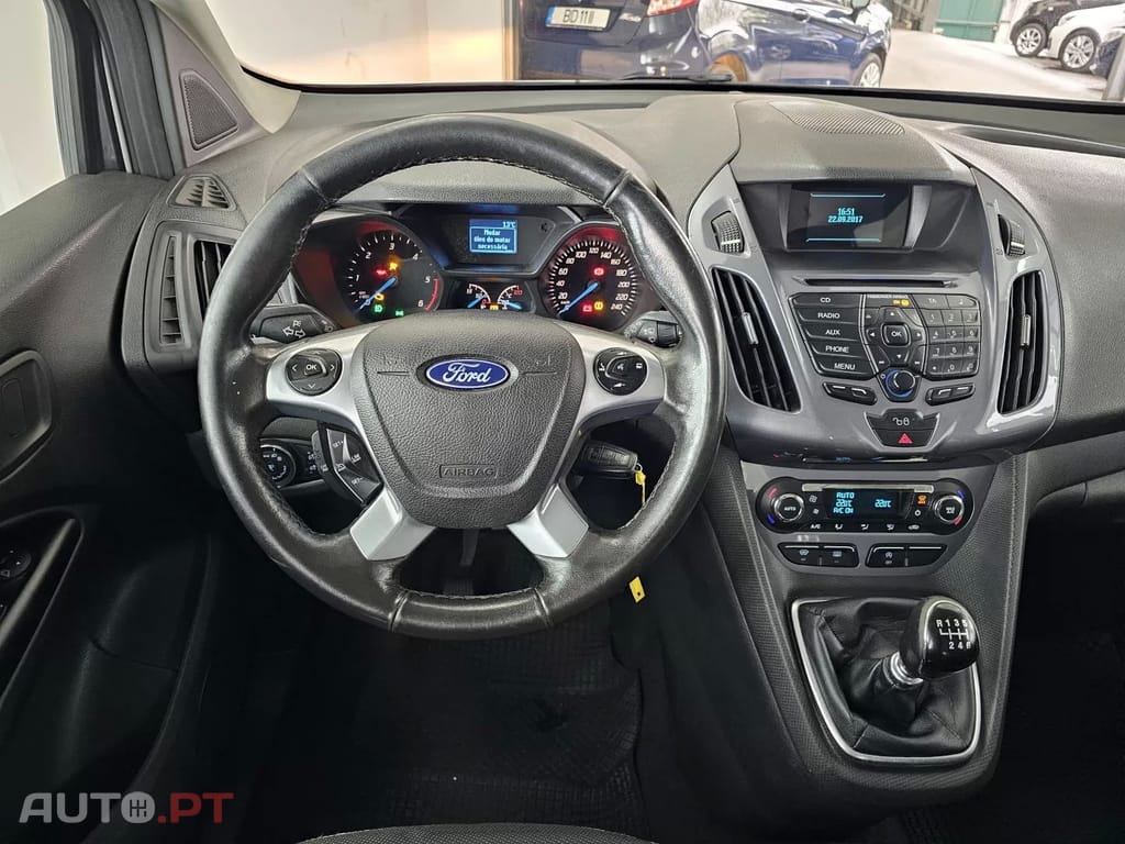 Ford Tourneo Grand 1.5 TDCi Active