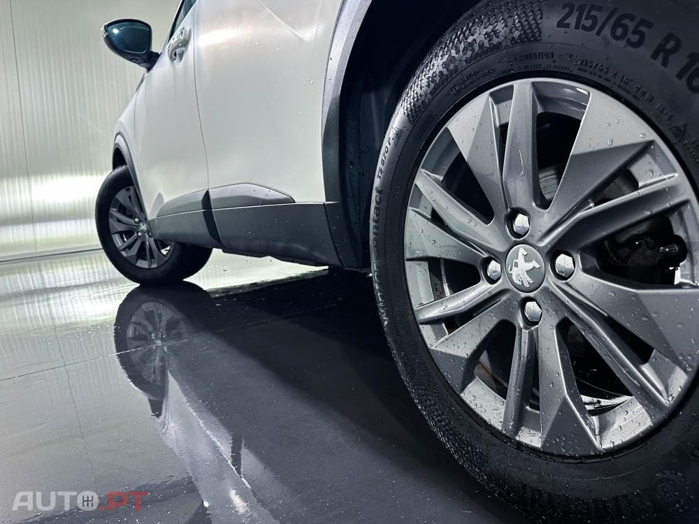 Peugeot 2008 1.2 PureTech Allure EAT8