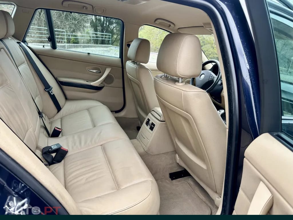BMW 320 320D Touring Sport