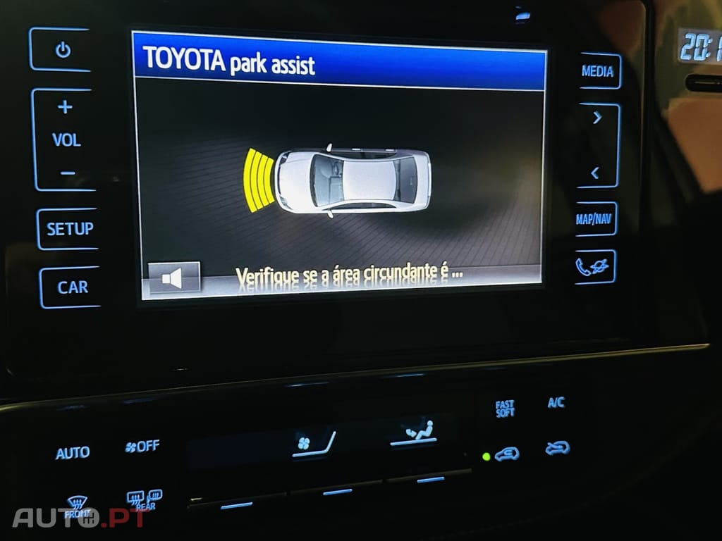 Toyota Auris Touring Sports 1.8 HSD Comfort +P.Sport+Navi