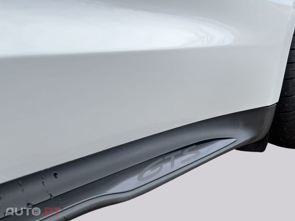 Porsche Taycan GTS I.V.A DEDUTIVEL 