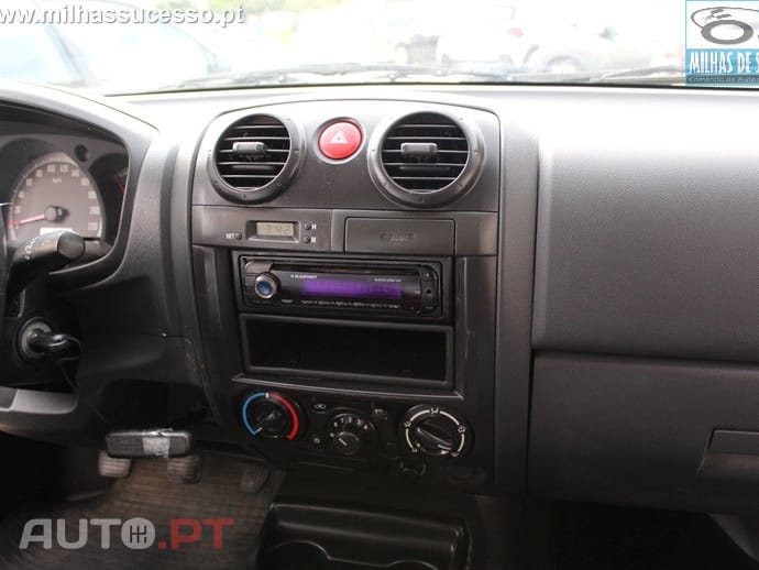 Isuzu D-Max 2.5 DTI CS 2WD L  3 Lugares