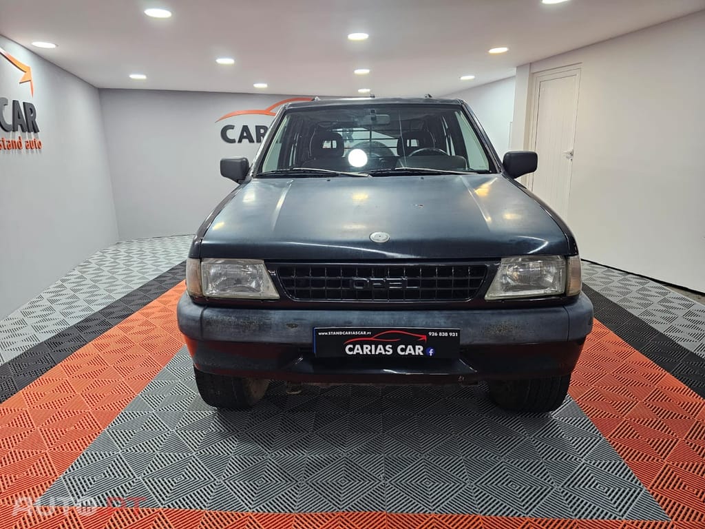 Opel Frontera 2.2L 16V