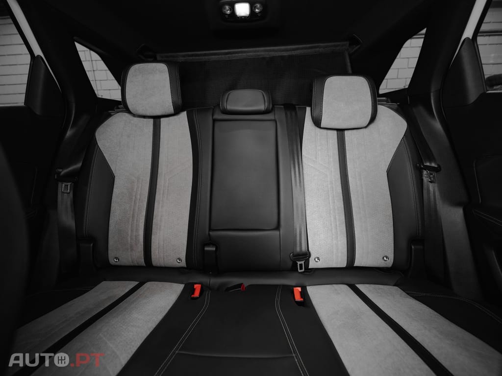 Peugeot 3008 1.6 Hybrid GT e-EAT8