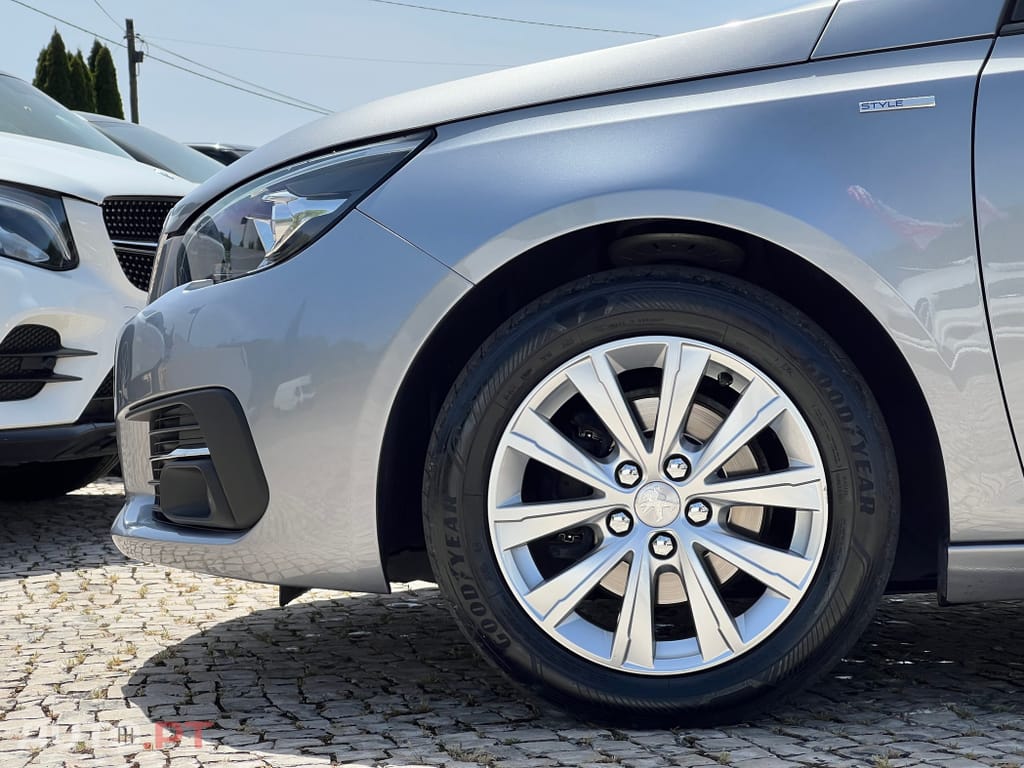 Peugeot 308 1.5 BlueHDi Style
