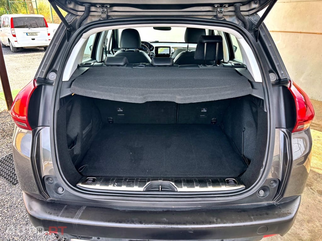 Peugeot 2008 BlueHDi 100 Allure