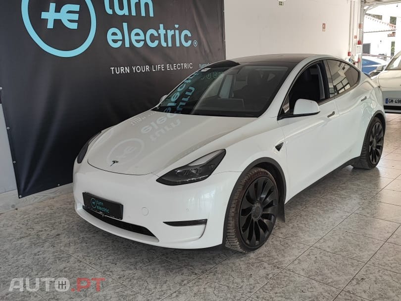 Tesla Model Y Performance Dual Motor AWD