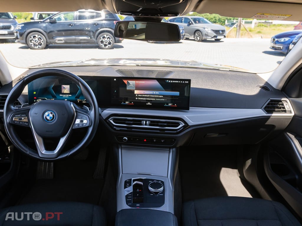 BMW 320 e Auto