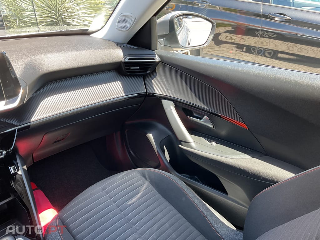 Peugeot 2008 1.2 PureTech Active