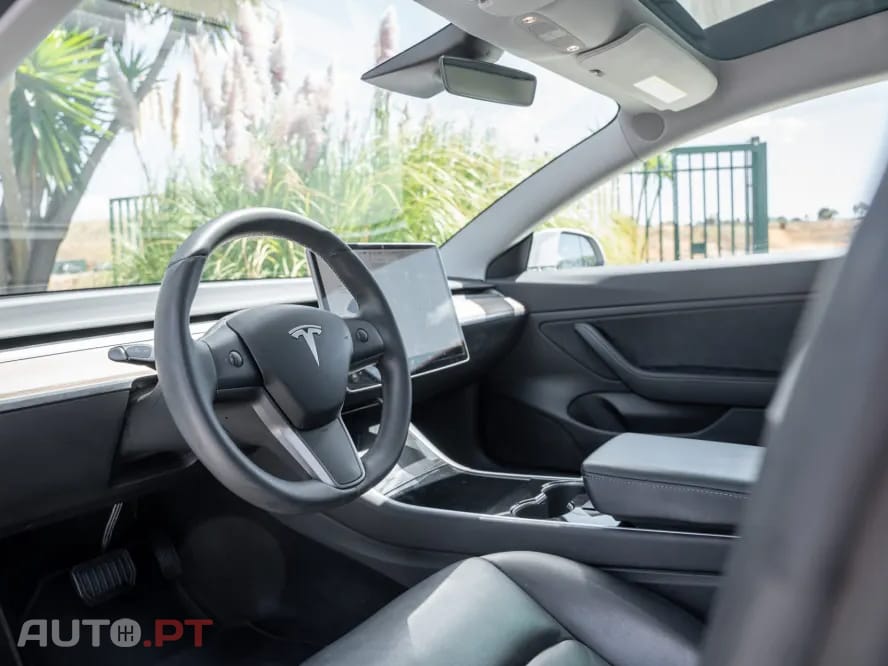 Tesla Model 3 Standard RWD Plus