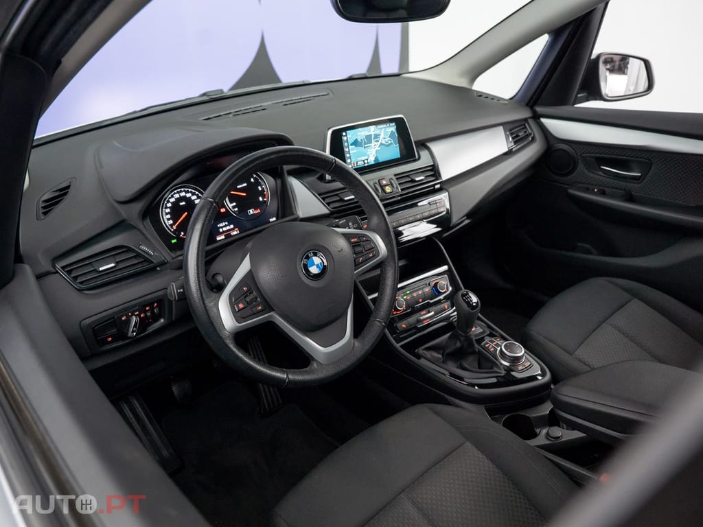 BMW 216 d Advantage