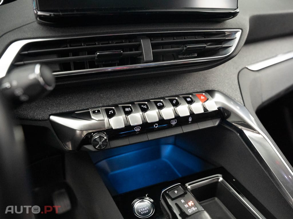 Peugeot 3008 1.6 Hybrid Active Pack e-EAT8