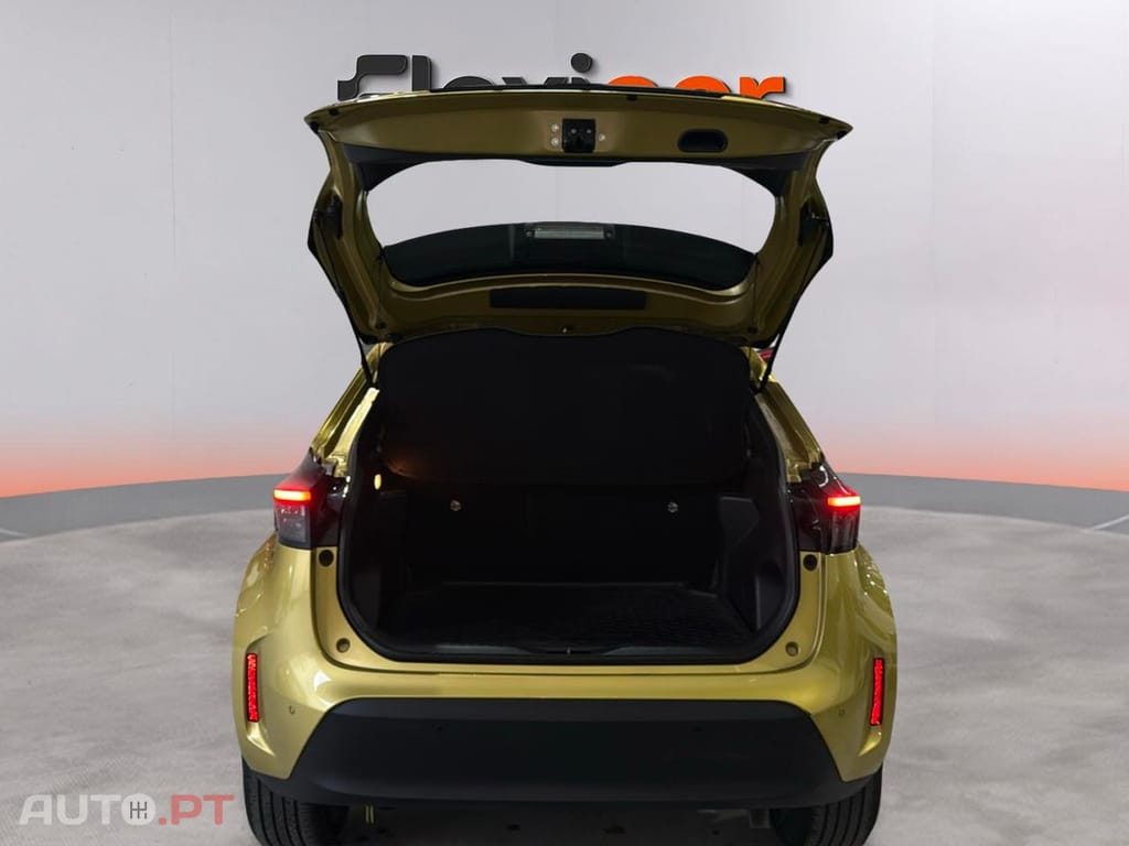 Toyota Yaris Cross 1.5 HDF Square Collection