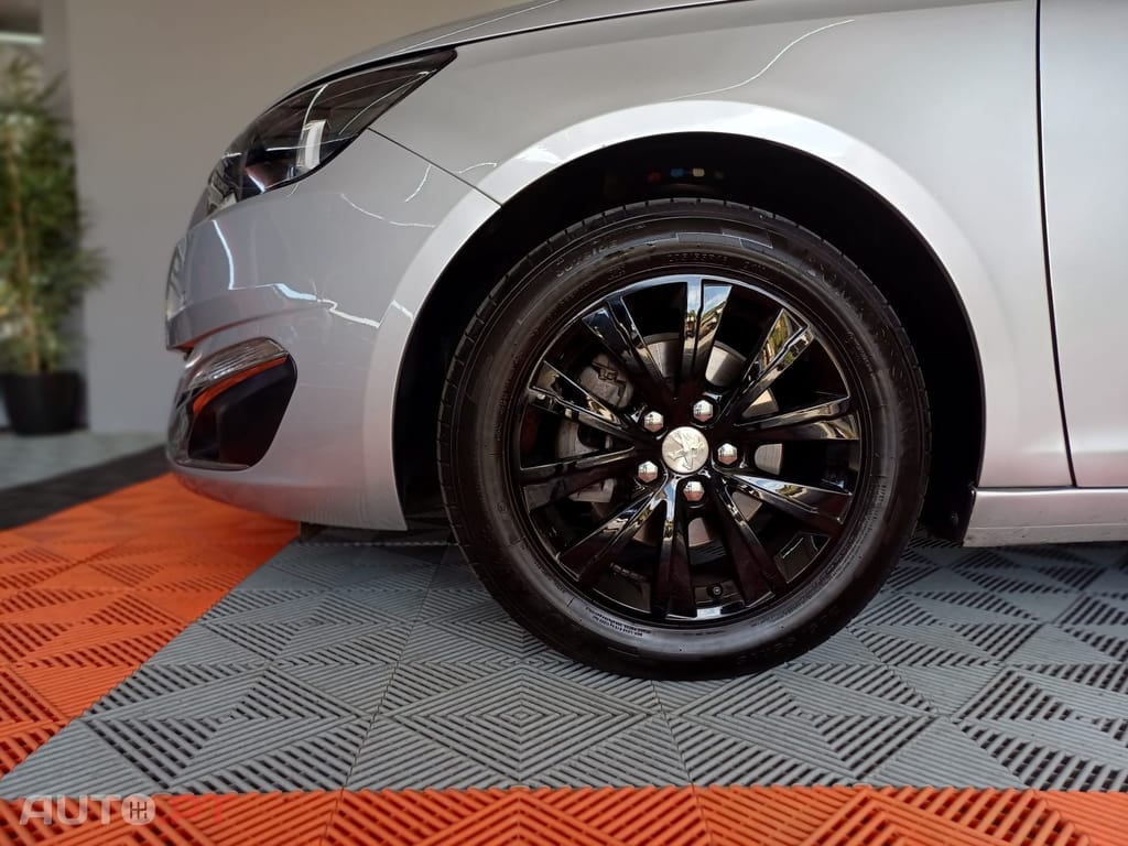 Peugeot 308 1.6 BlueHDi Allure