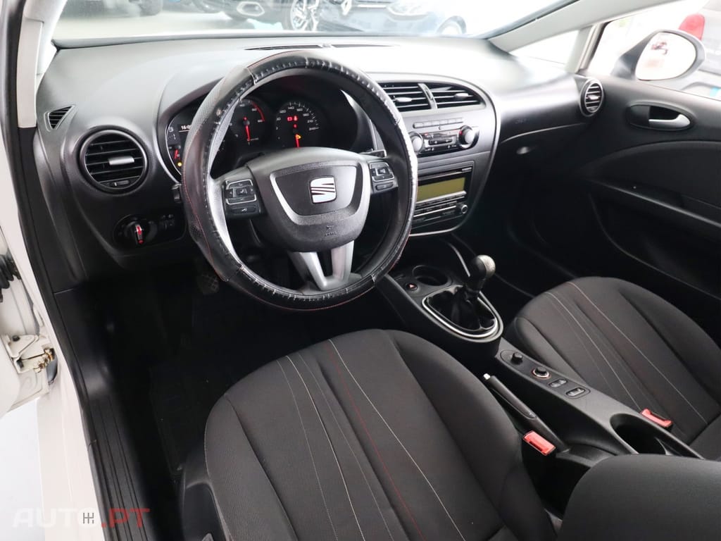 Seat Leon 1.6 TDI DPF Ecomotive Style