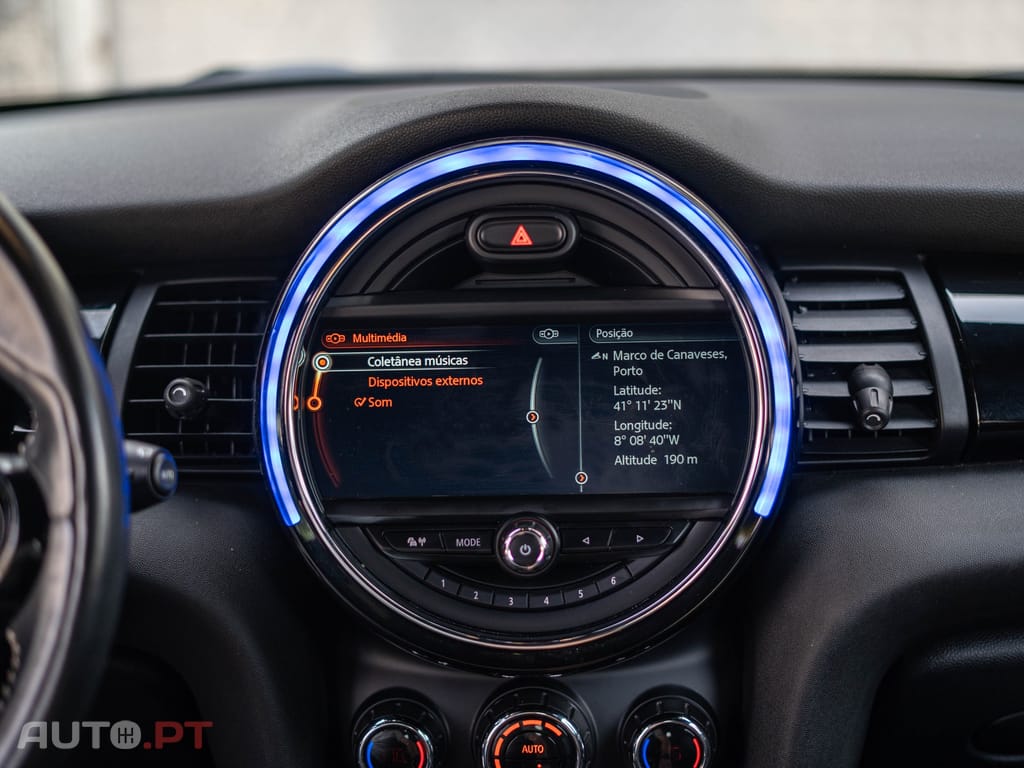 MINI Cooper Cooper D Auto