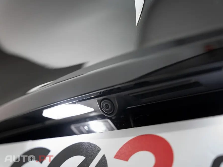 Tesla Model Y Long Range Dual Motor AWD