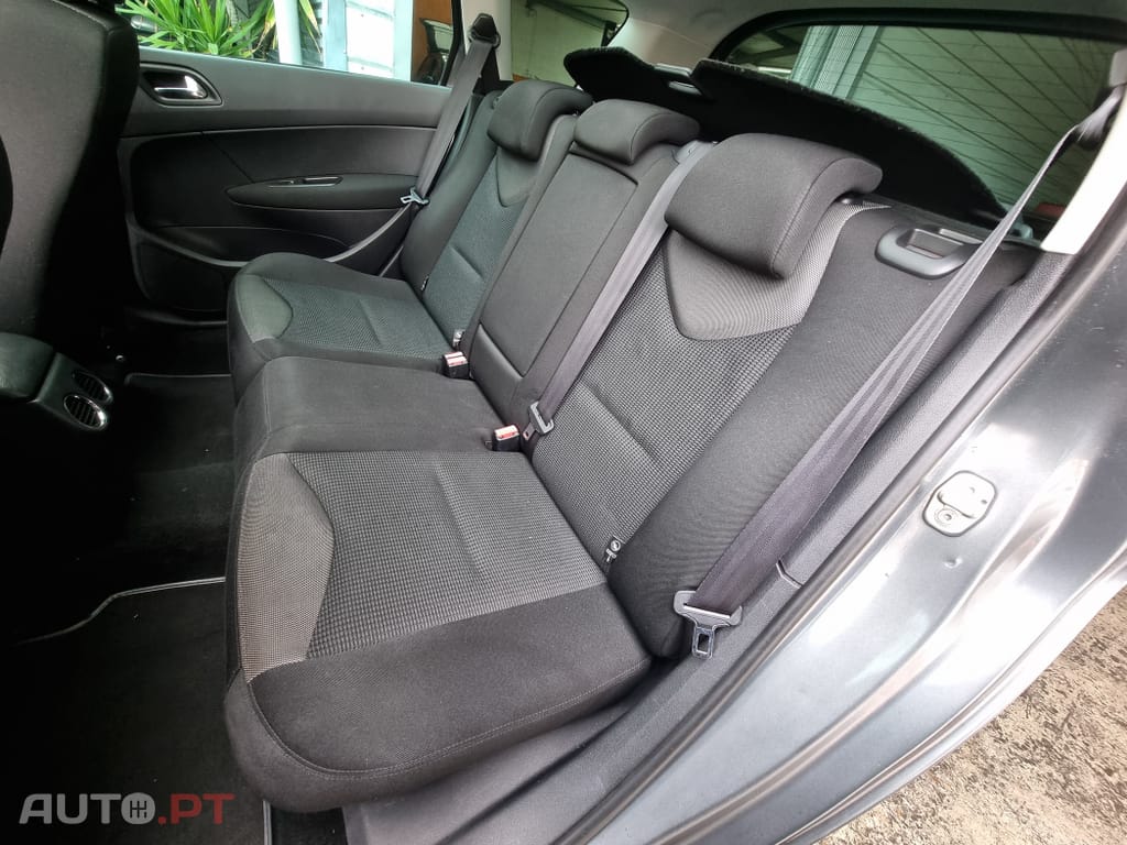 Peugeot 308 SW 1.6 HDi e-HDi Active CVM6