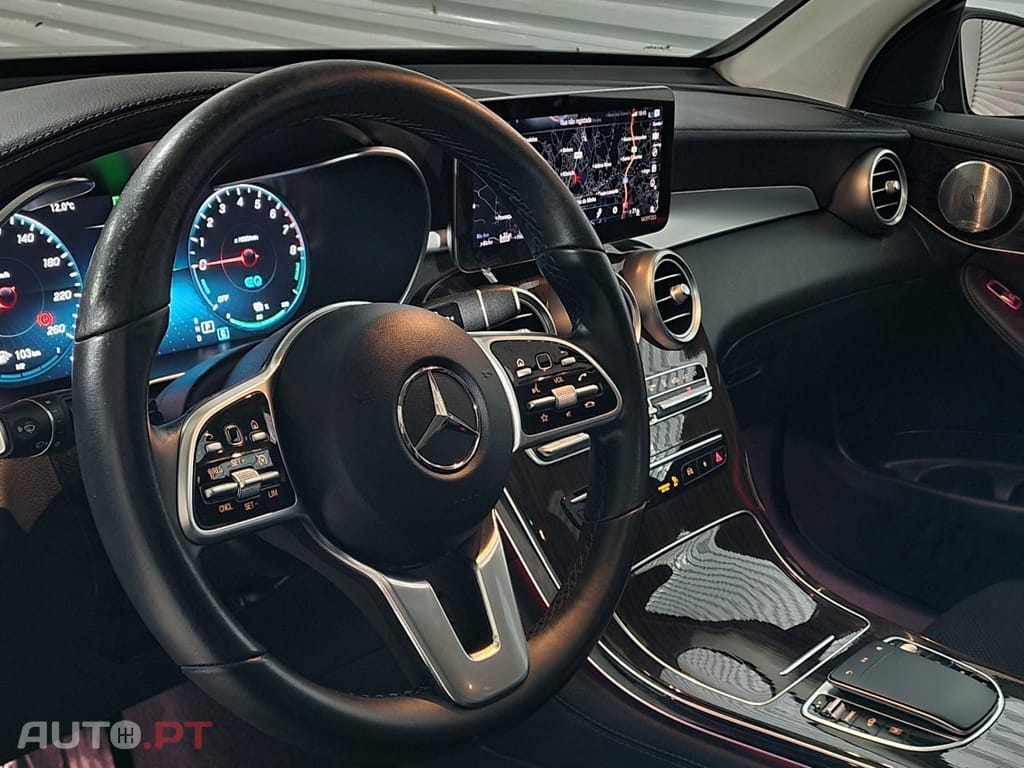 Mercedes-Benz GLC 300 e 4Matic 9G-TRONIC AMG Line