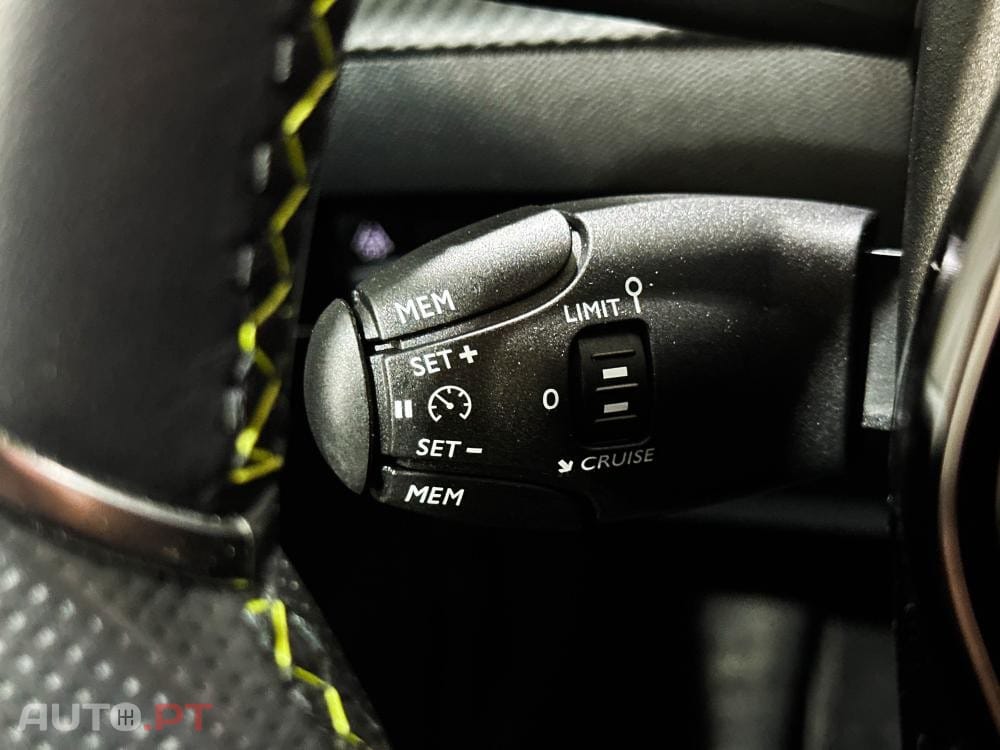 Peugeot E-208 50 kWh GT Pack