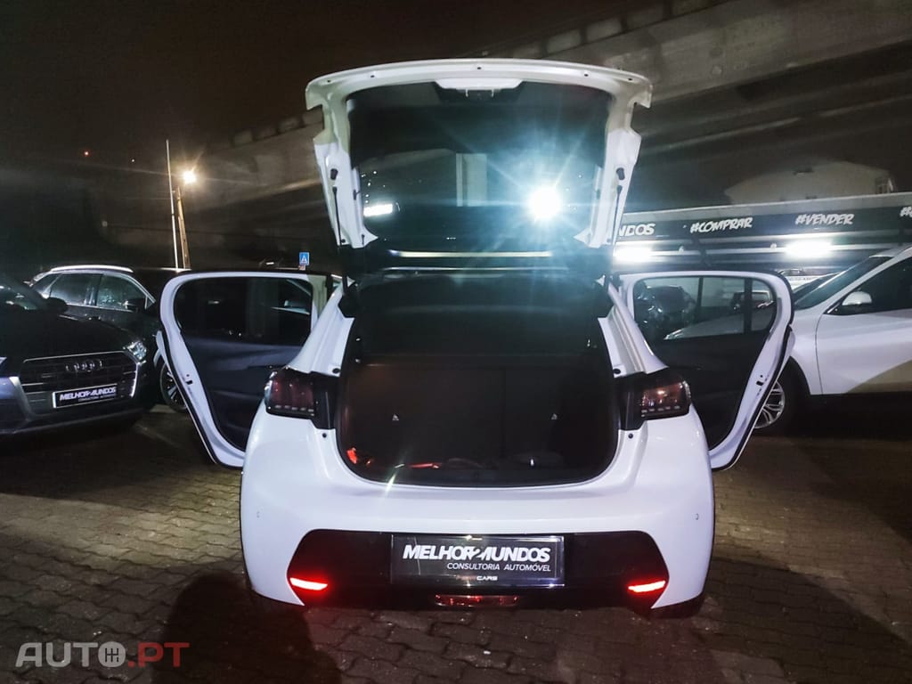 Peugeot E-208 50 kWh GT Pack