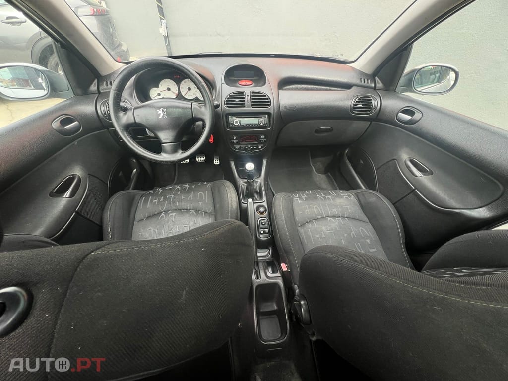 Peugeot 206 1.1 Black & Silver